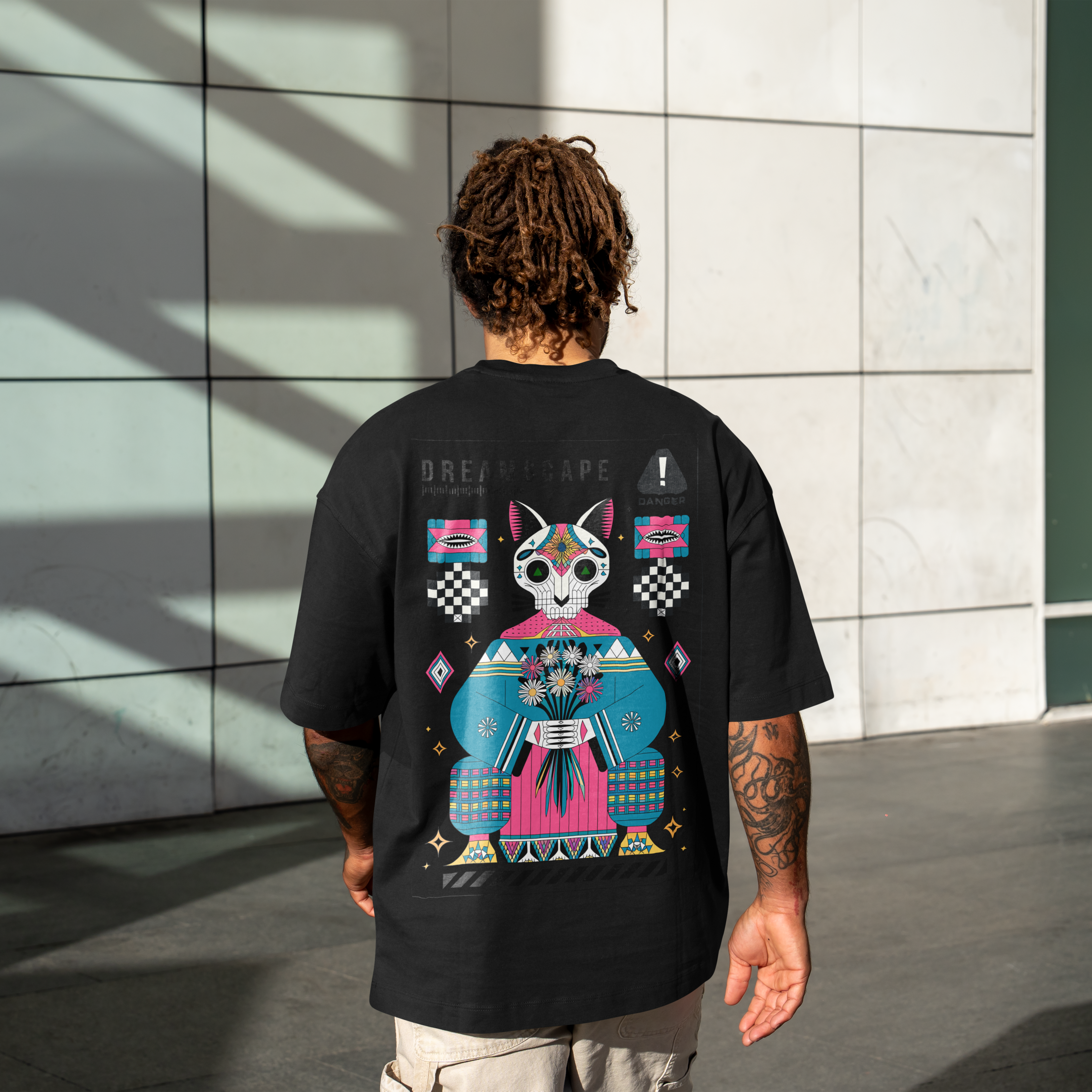 Místico felino geométrico